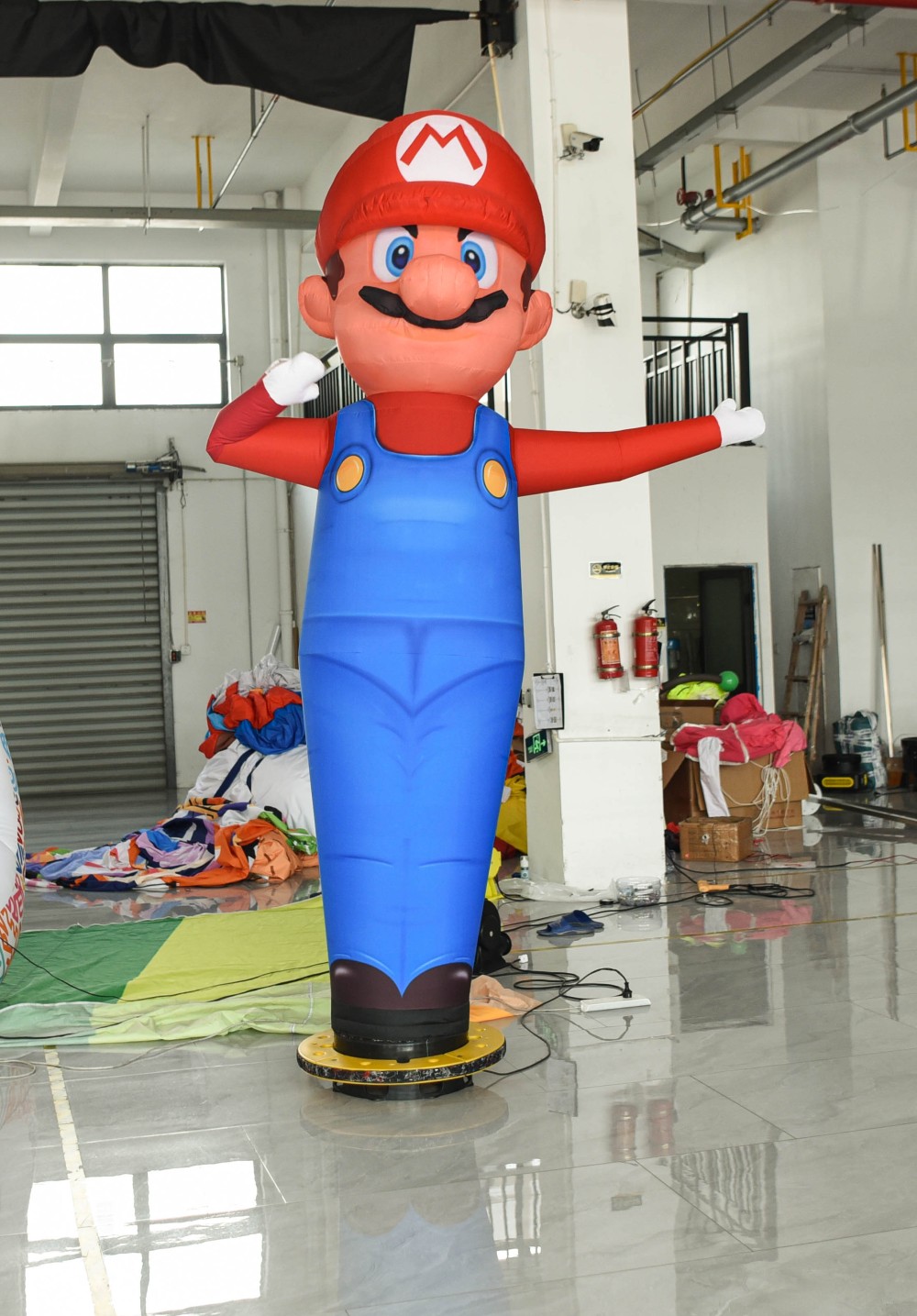 Bailarín inflable - Globo aerostático con soplador + luces LED super mario